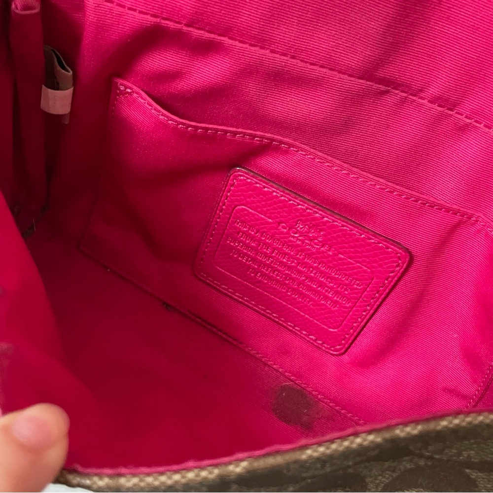 COACH⚡️”Ruby” Signature Monogram Fuschia Pink Turnlock Chain Bag - Picture 11 of 16
